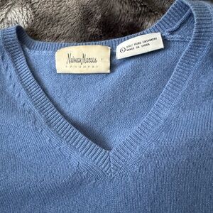 Neiman Marcus Light Blue Cashmere V-Neck Sweater